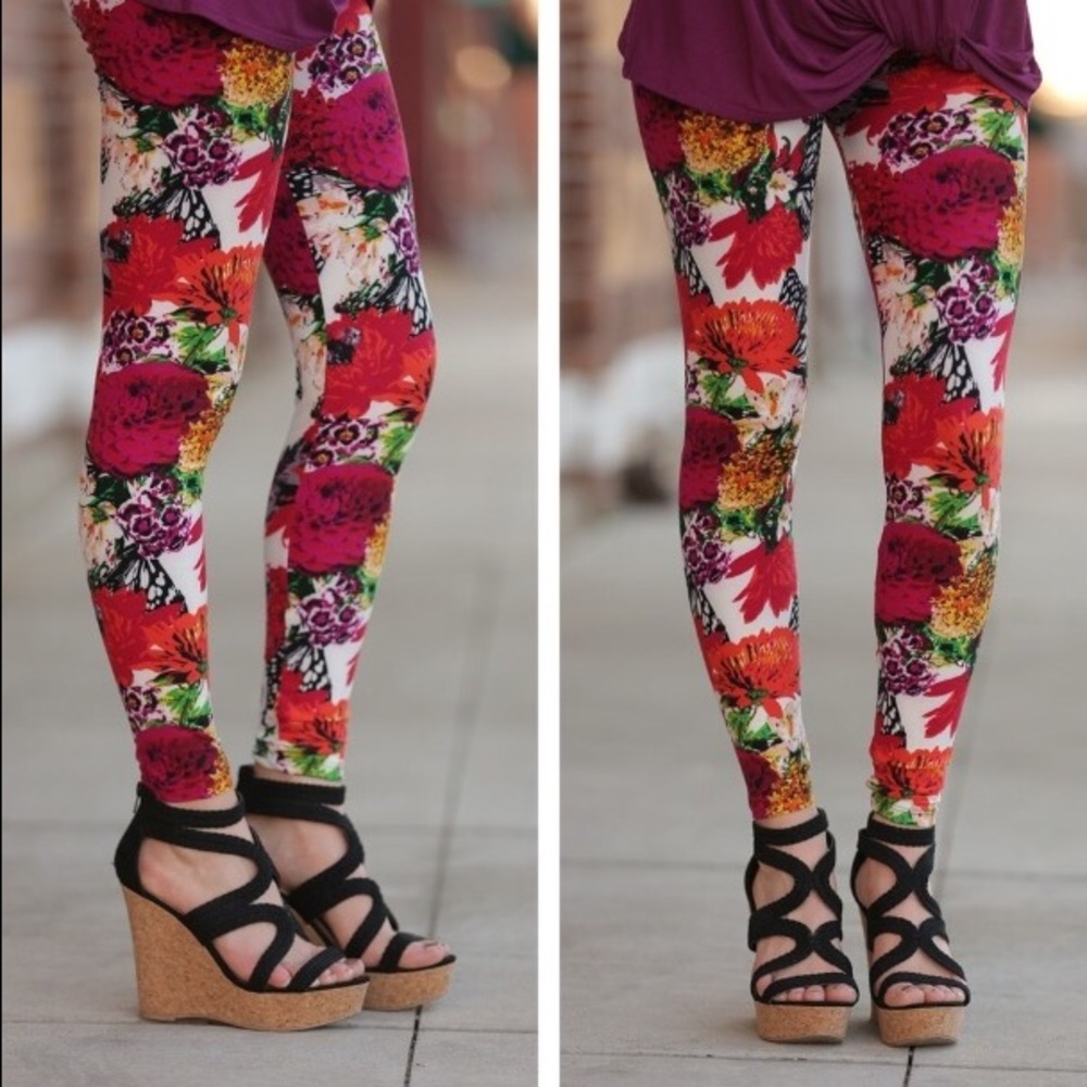 INFINITY RAINE FLOWERS LEGGINGS/Jammie pants. NWT soft!